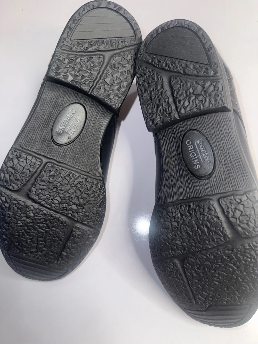 Earth Origins Black Slip-On Casual Loafers Soze 7,5